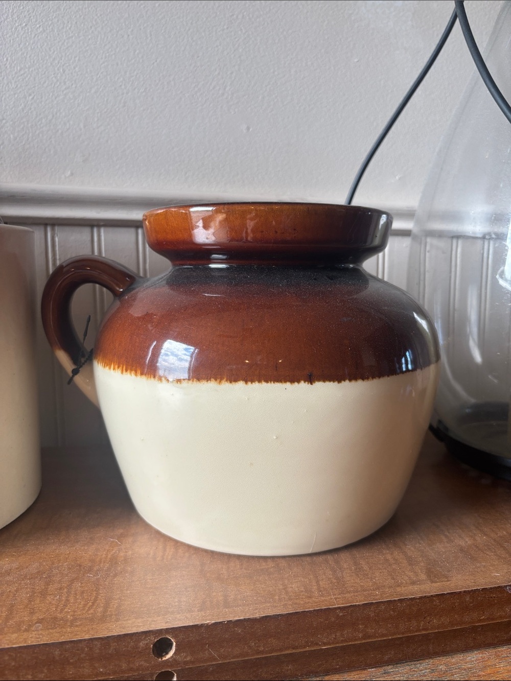 Robinson-Ransbottom Brown and Cream Glazed Ceramic Bean Pot with lid